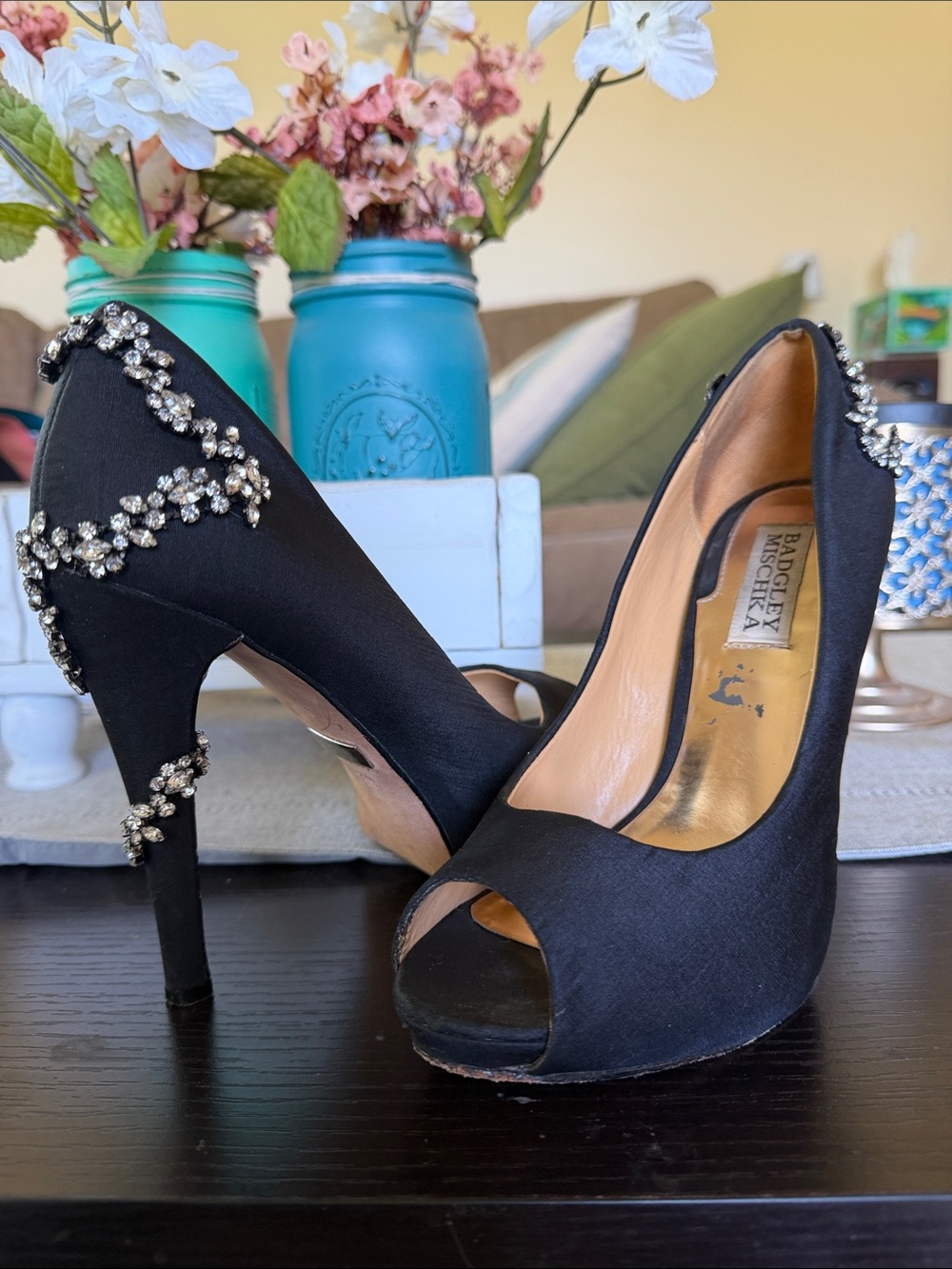 Badgley Mischka Fidel embellished pumps